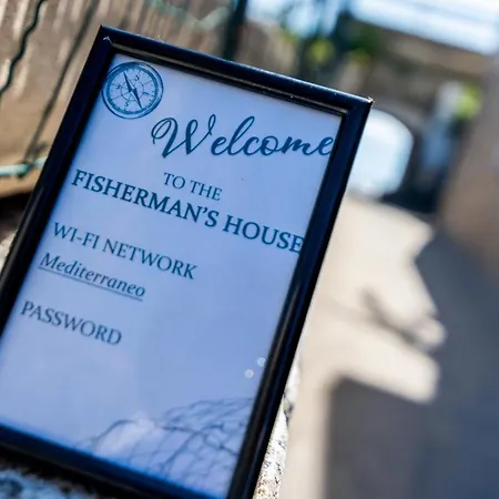 New Fishermans House Seaside, Air Conditioning & Wi-fi 펜션 *