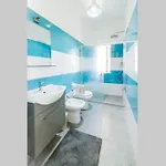 New Fishermans House Seaside, Air Conditioning & Wi-fi بيت للعطل *