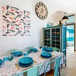 New Fishermans House Seaside, Air Conditioning & Wi-fi بيت للعطل بورديغيرا