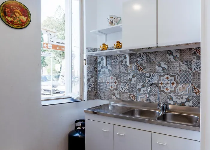 New Fishermans House Seaside, Air Conditioning & Wi-fi Bordighera